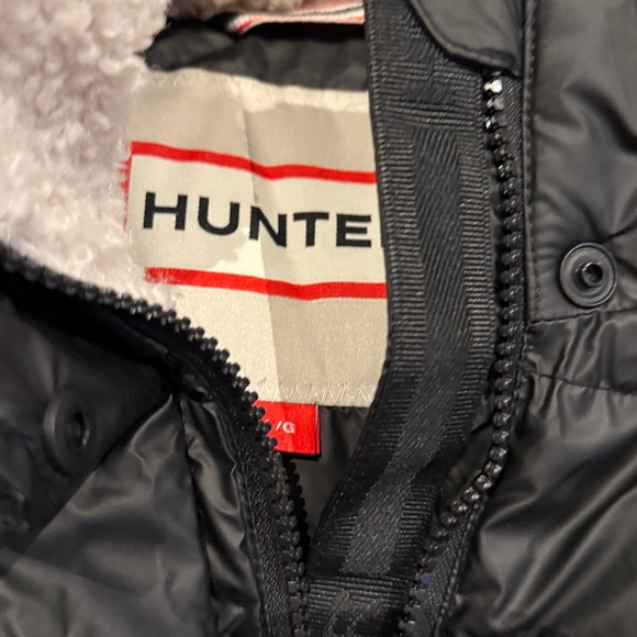 Hunter Doby Marshmallow Puffer Vest - Picture 3 of 7